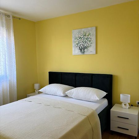 Apartment Alena 1 I 2 Бибине Екстериор снимка
